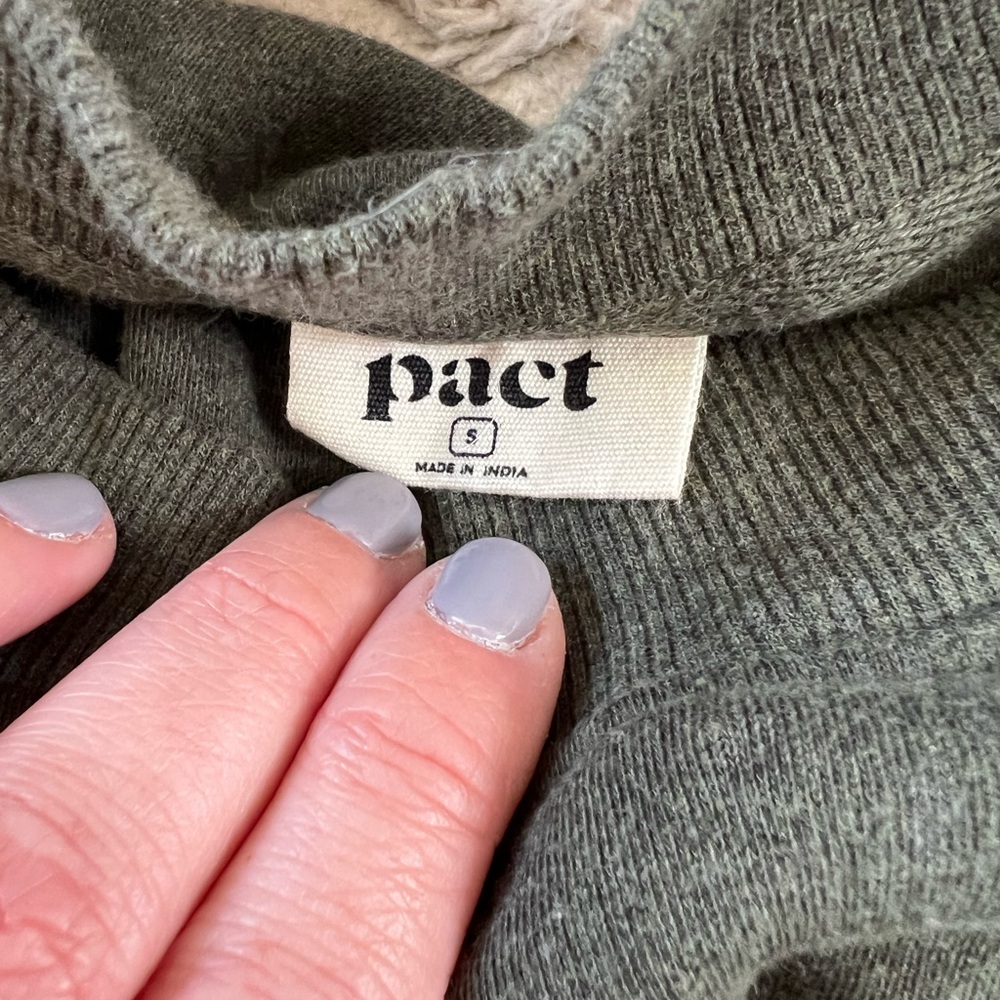 Pact Olive Green Sleeveless Tank Top - Picture 3 of 4